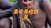 非洲网红吃瓜事件视频播放,视频播放量爆表，揭秘背后真相